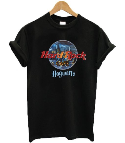 Hard Rock Cafe Hogwarts Graphic T-shirt